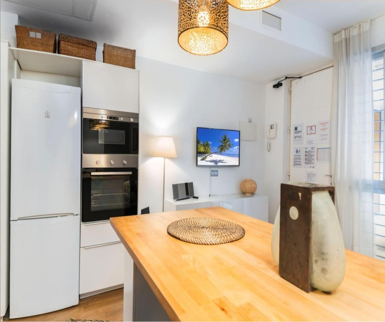 Trinidad Con Parking By Dossan Apartman Málaga Kültér fotó